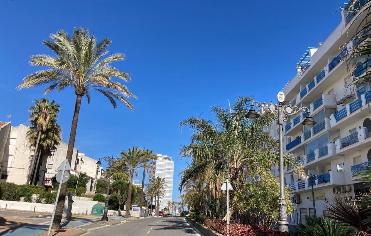 Marina Apartment Beach Estepona Bagian luar foto