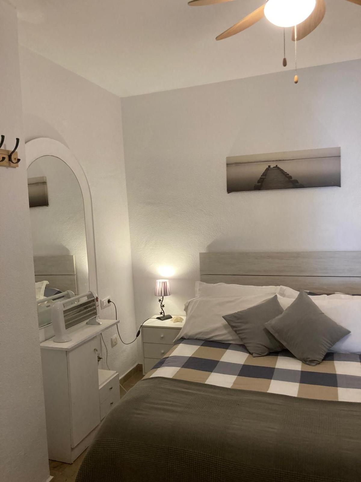 Marina Apartment Beach Estepona Bagian luar foto
